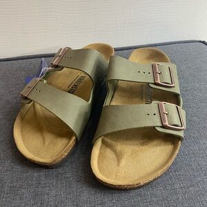 Arizona Birkenstocks , women size us 10, regular fit,color:stone